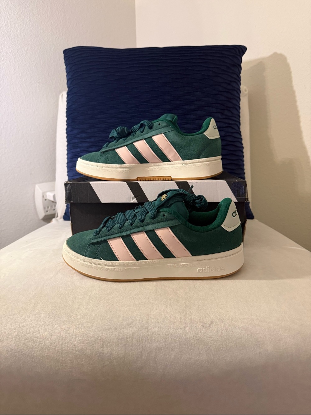 adidas Grand Court Alpha 00s Green Pink Sneakers Women’s 8.5 NIB
